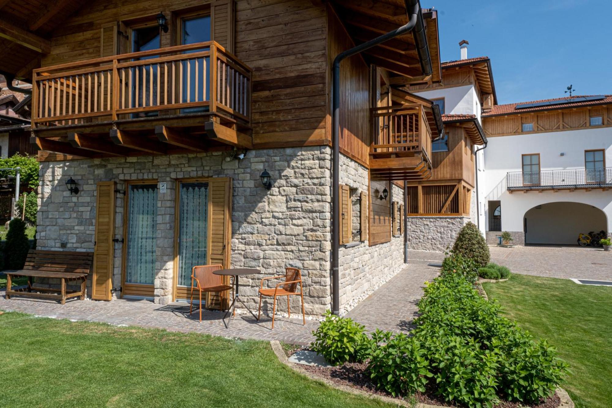 フラヴォーン Agritur La Crucolaヴィラ エクステリア 写真